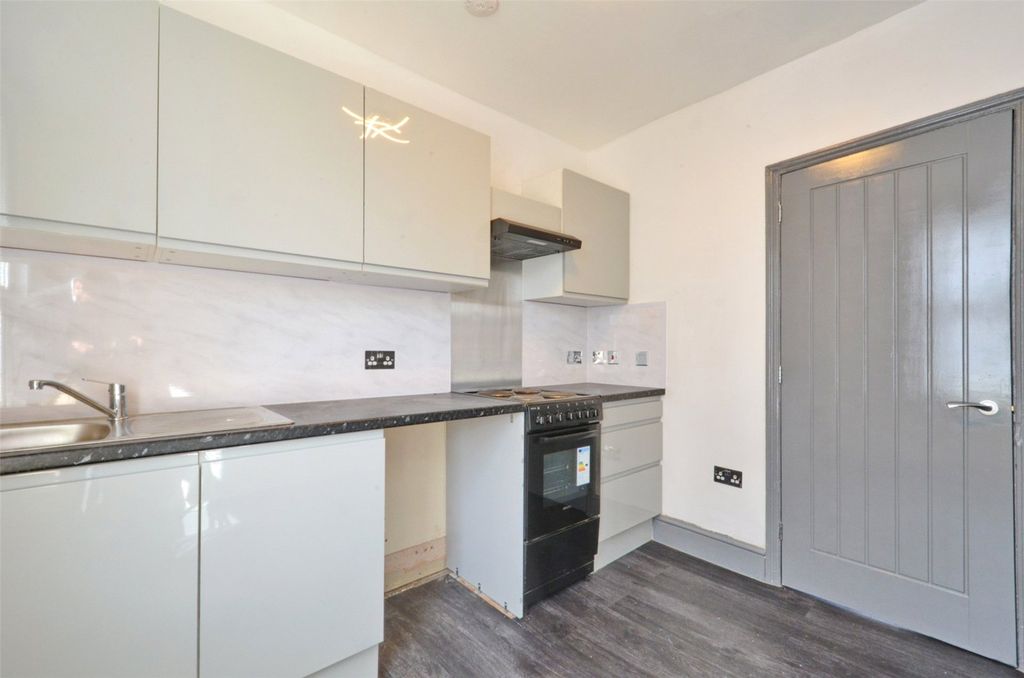 Property photo 2 of 6 Picture No. 01