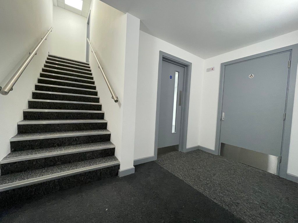 Property photo 3 of 10 Photo 2