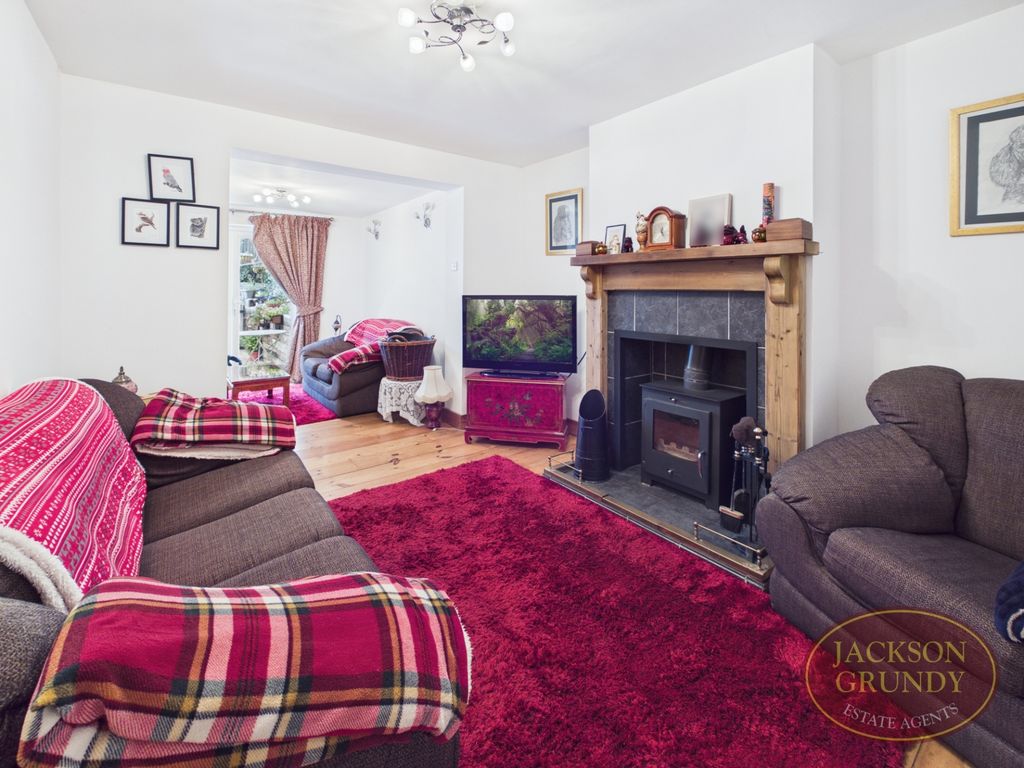 Property photo 3 of 12 Southfield Road