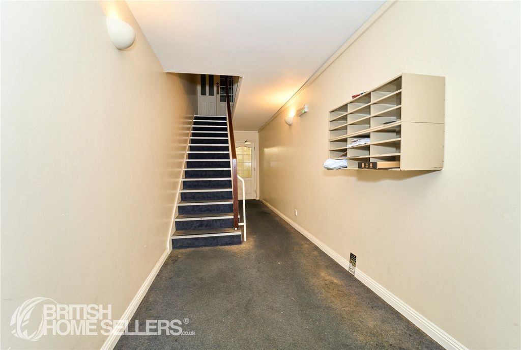 Property photo 2 of 15 Picture No. 04
