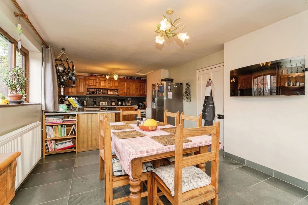 Additional image 4 of 4 bed detached house for saleNorwich Road, Fakenham, Norfolk NR21