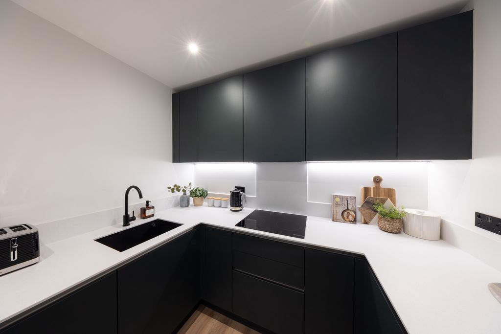 Property photo 2 of 25