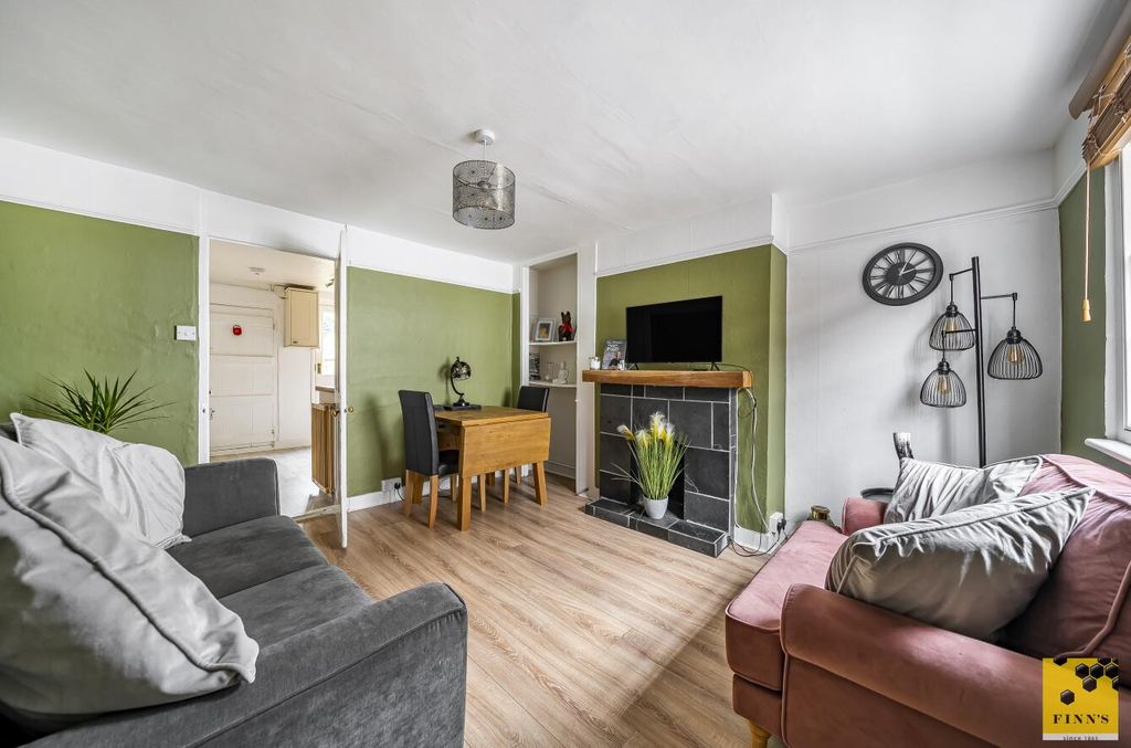 Property photo 3 of 12 18A07F51-5Ddd-401d-B57B-F4E54442E07B.Jpg