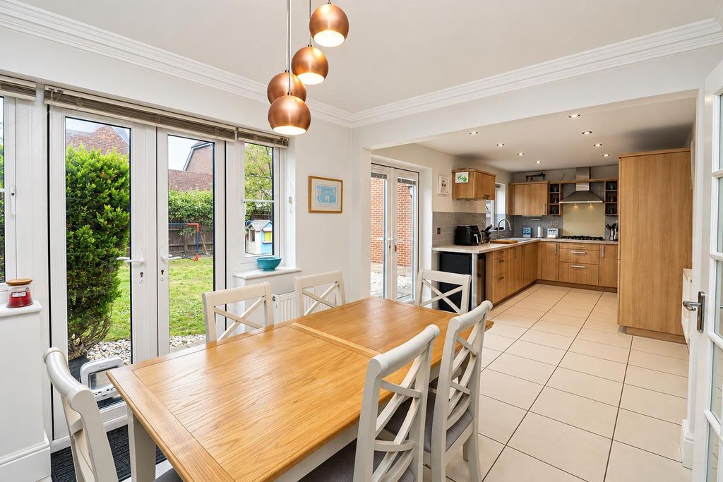 Property photo 3 of 18 Dining Room