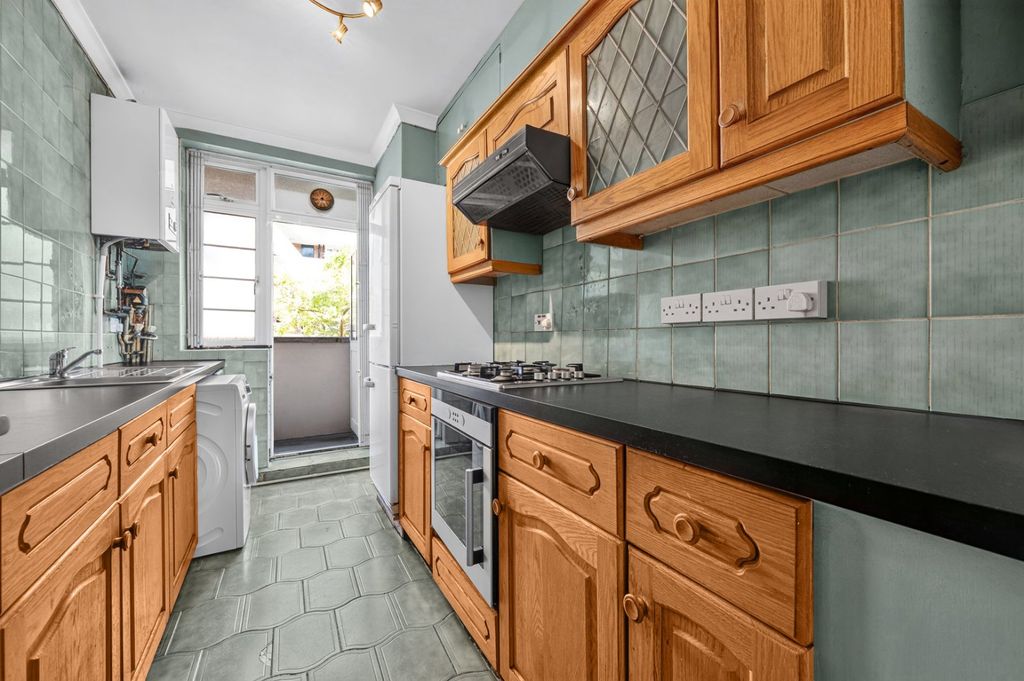 Property photo 3 of 15