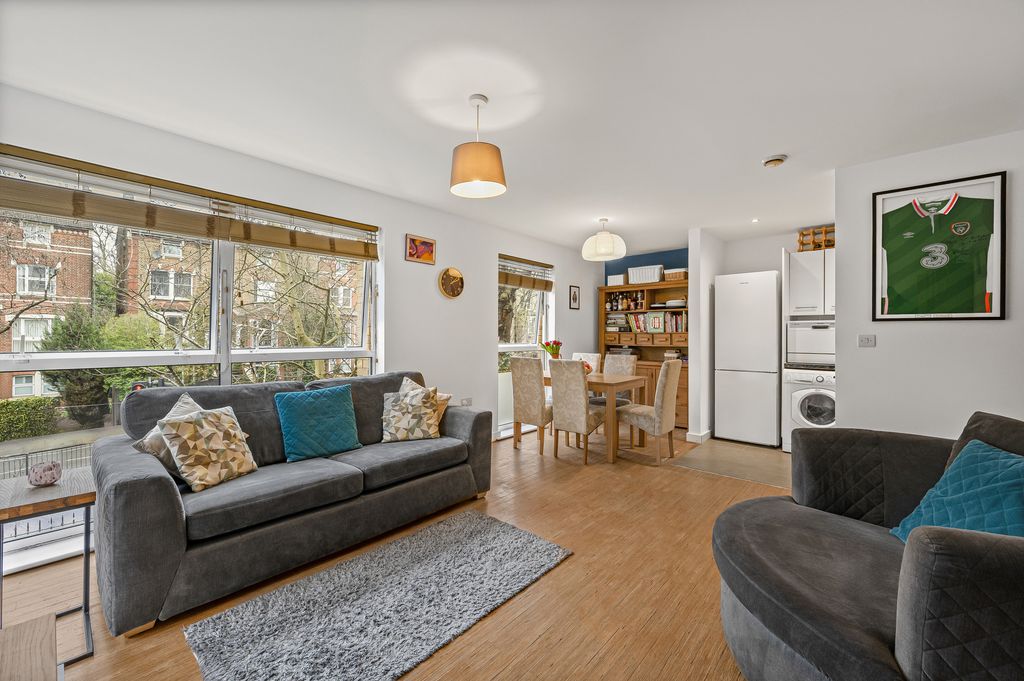 Property photo 2 of 9