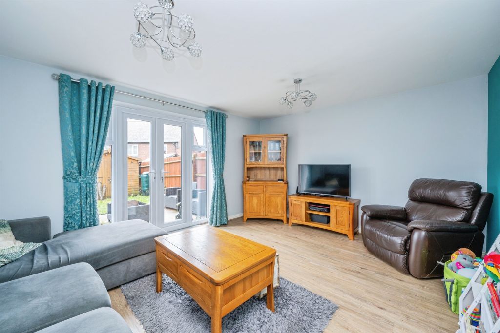 Property photo 2 of 19