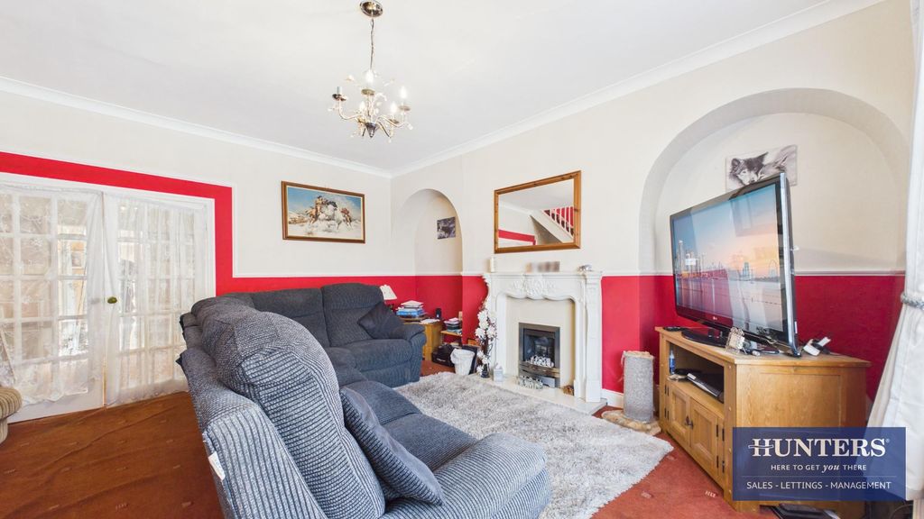 Property photo 3 of 13 Living Room