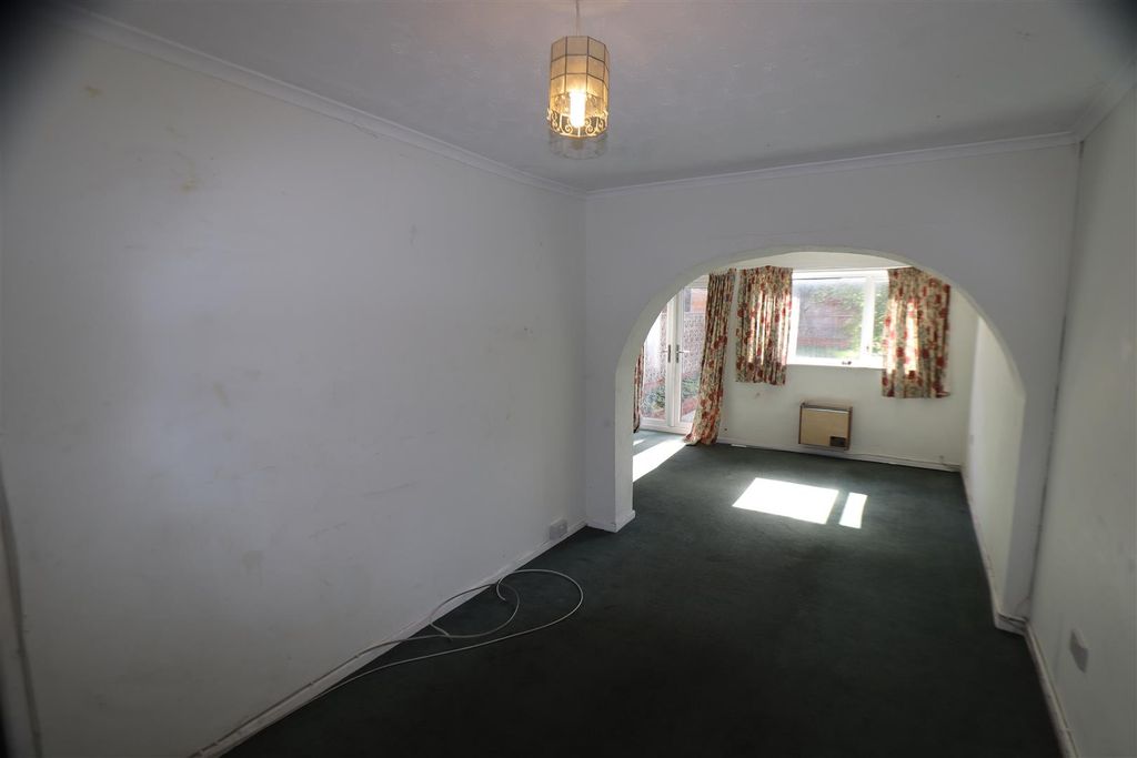 Property photo 3 of 12 Lounge 1.Jpg