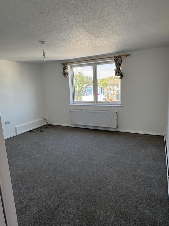 Property photo 3 of 12 Living Room