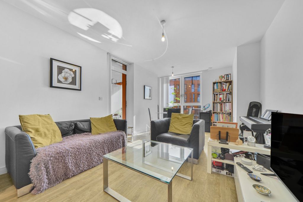 Property photo 1 of 19 Living Area