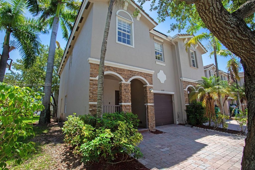 Property photo 2 of 35 <Alttext/>