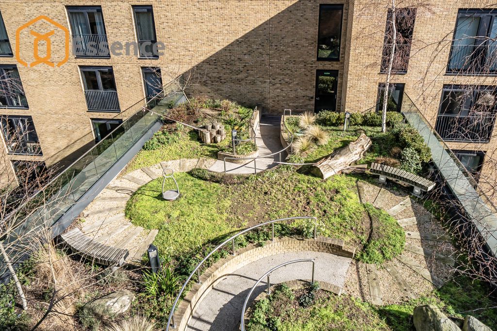 Property photo 3 of 20