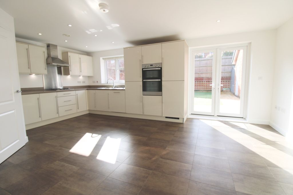 Property photo 2 of 12 Img_2668