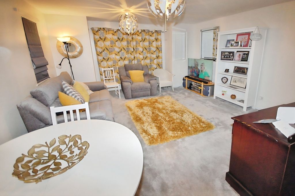 Property photo 2 of 6 Lounge