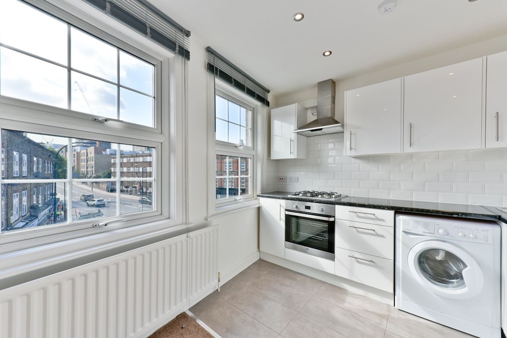 Property photo 2 of 11