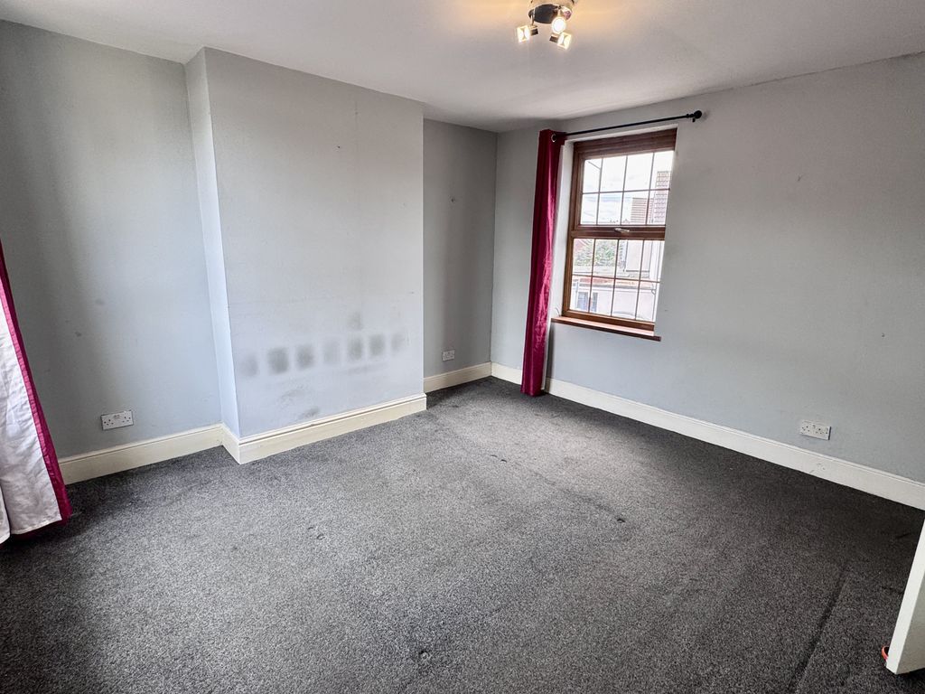 Property photo 3 of 9 Img_2581