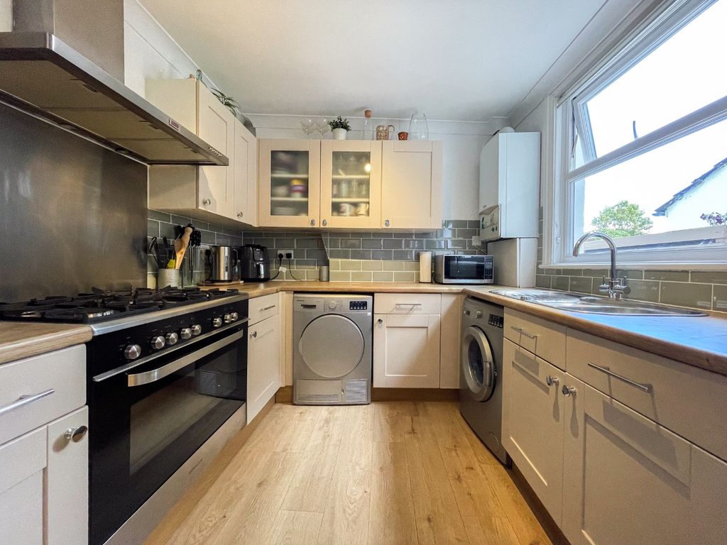 Property photo 3 of 13 4490866