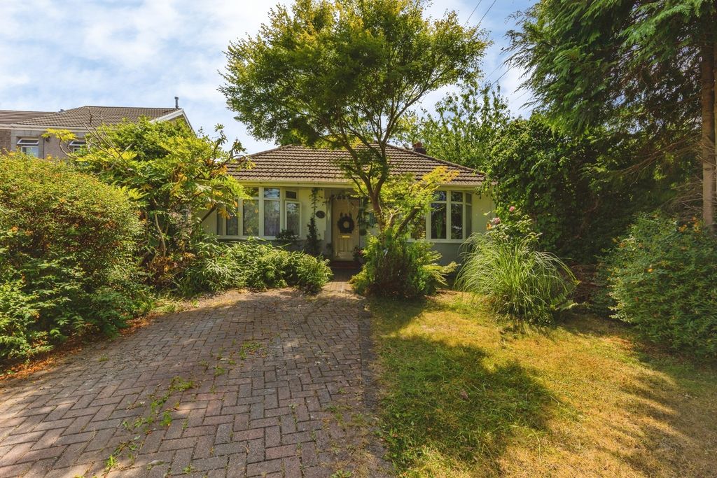 Property photo 1 of 16 Pbox-Img.Jpg