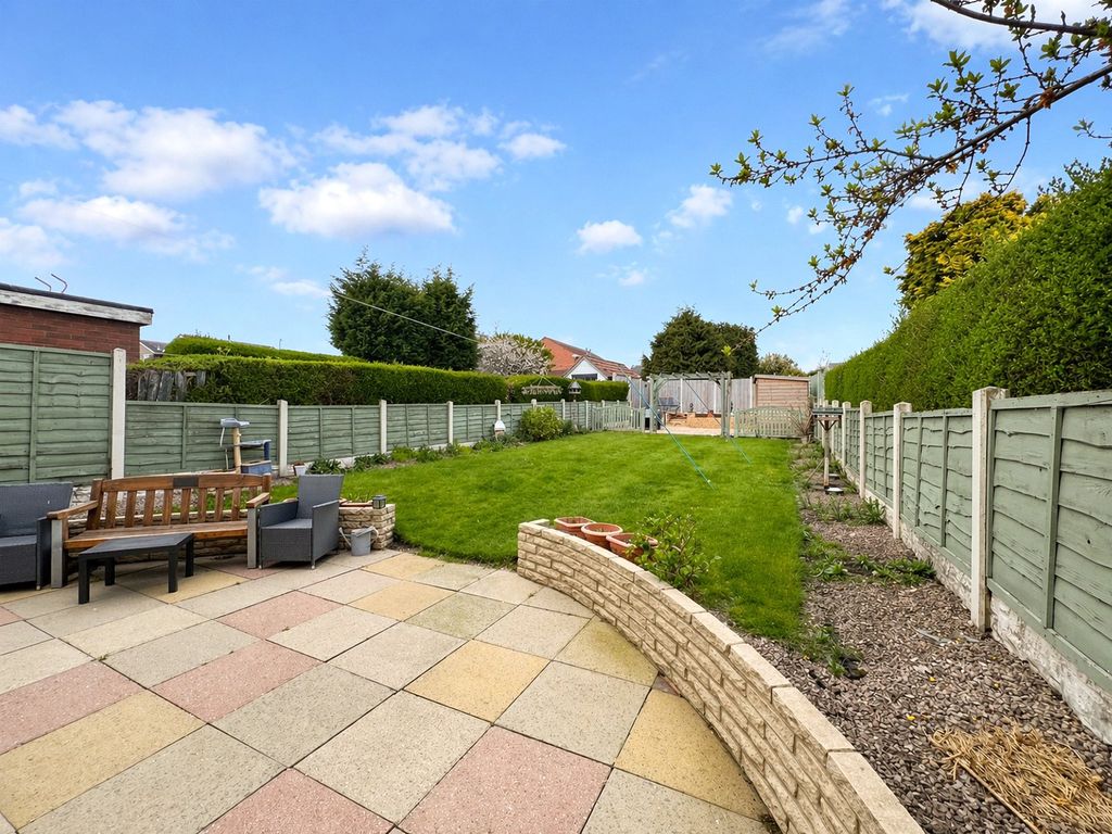 Property photo 3 of 16 Picture No. 27