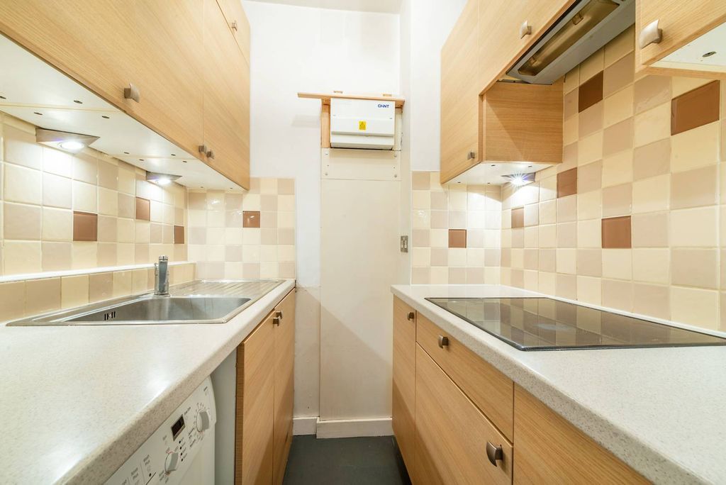 Property photo 3 of 8