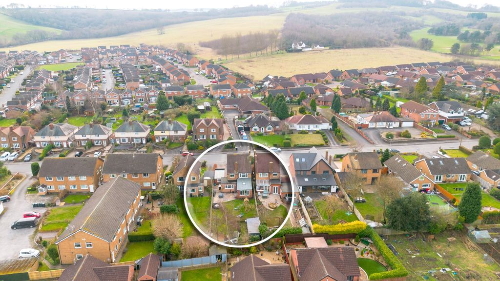 Property photo 3 of 31 Aerial Location