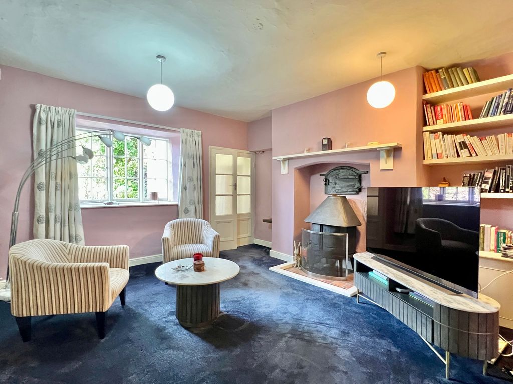 Property photo 3 of 54