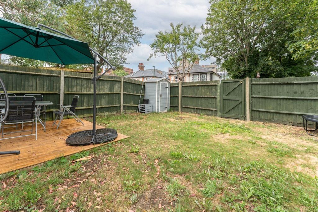 Property photo 1 of 14 Picture No. 12