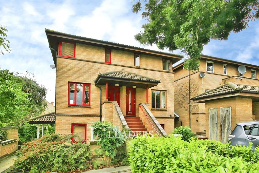 Property photo 1 of 9 Pbox-Img.Jpg