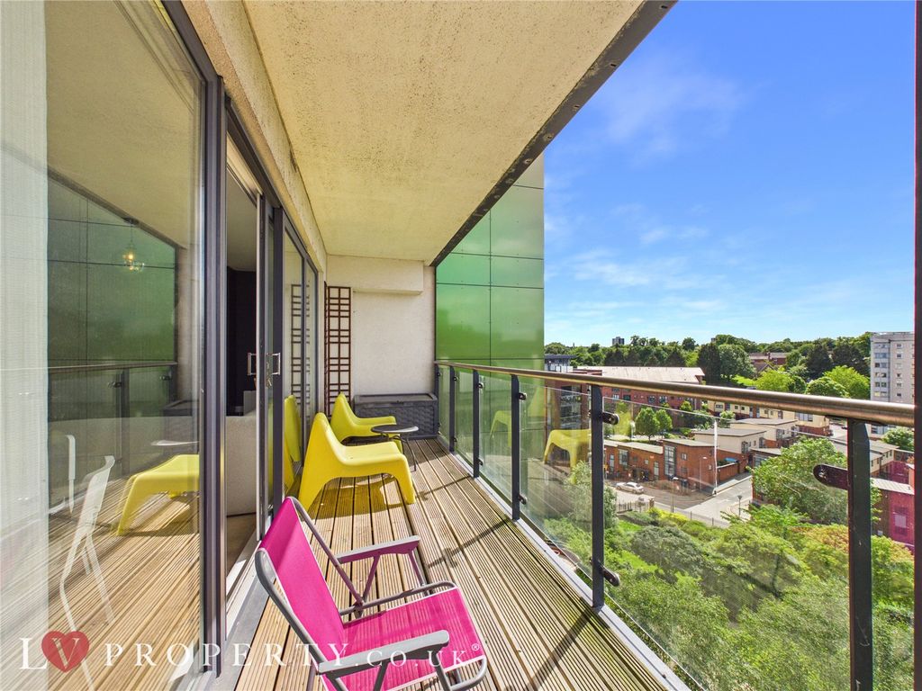 Property photo 3 of 10 Picture No. 07
