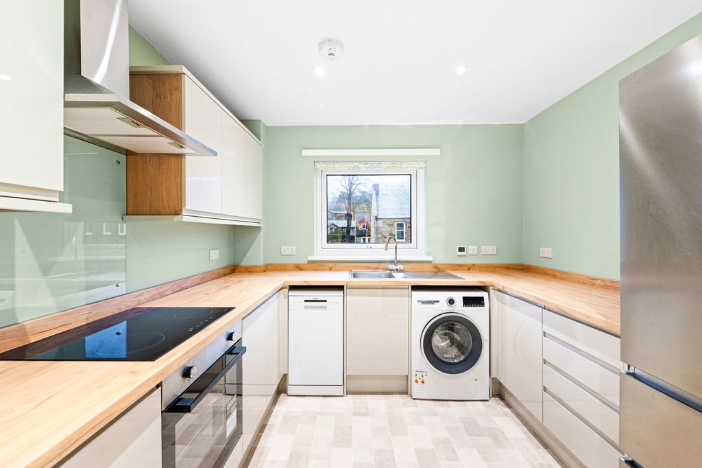 Property photo 2 of 16 2