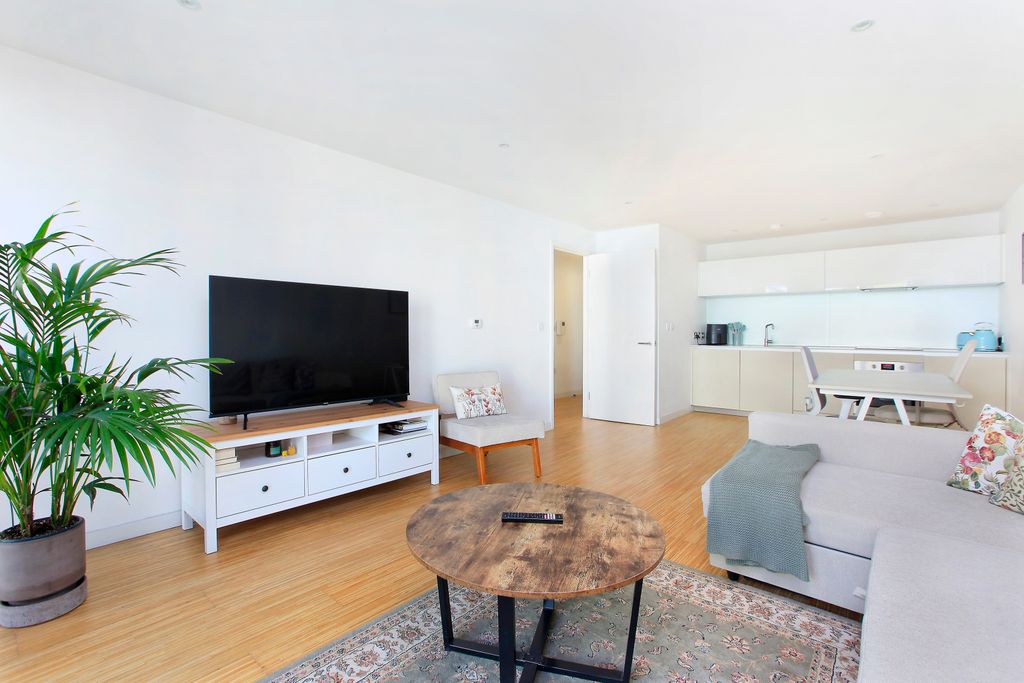 Property photo 2 of 11