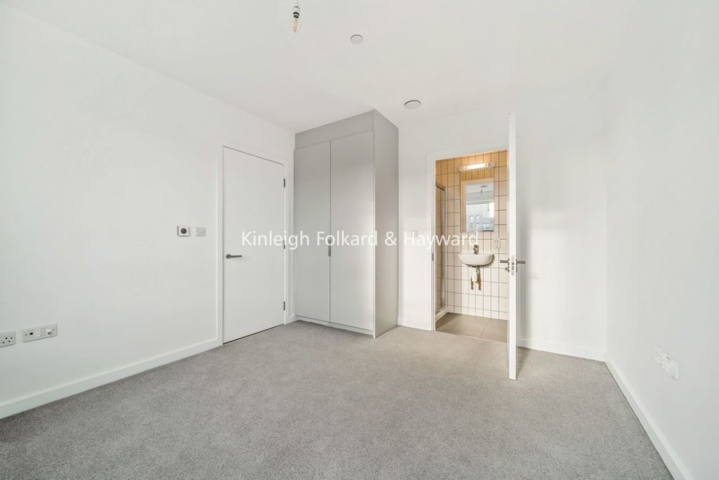 Property photo 3 of 20 39Caa203-5910-4d99-A