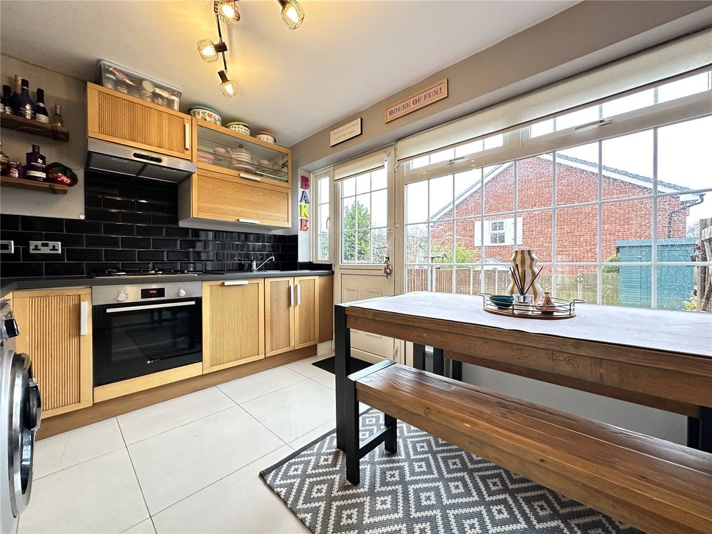 Property photo 3 of 9 Picture No. 15