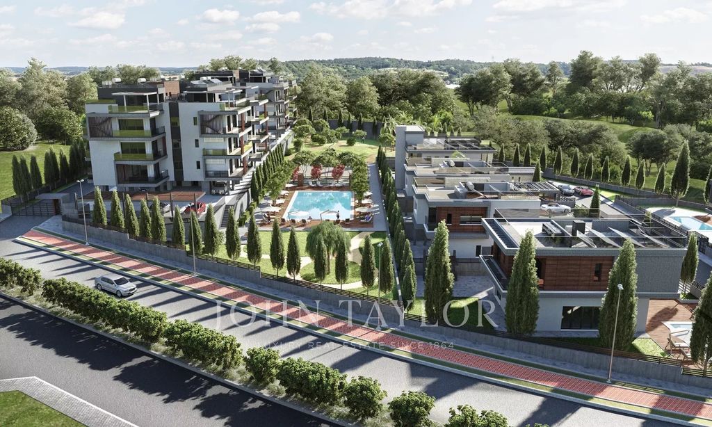 Property photo 1 of 41