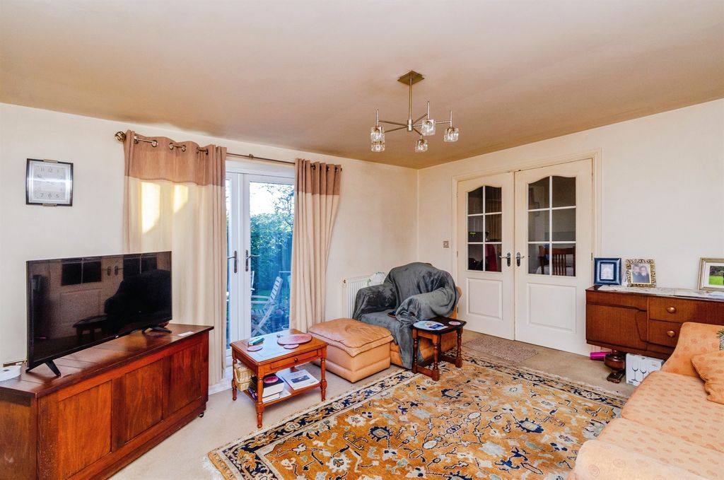 Property photo 2 of 14