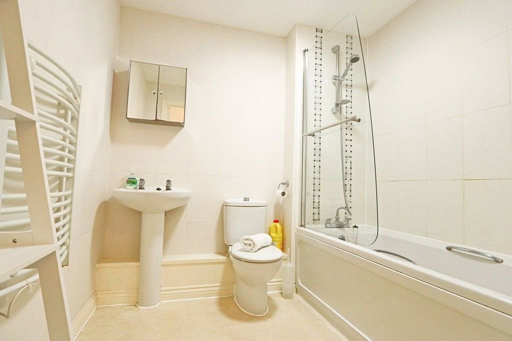 Property photo 2 of 12 Picture No. 04