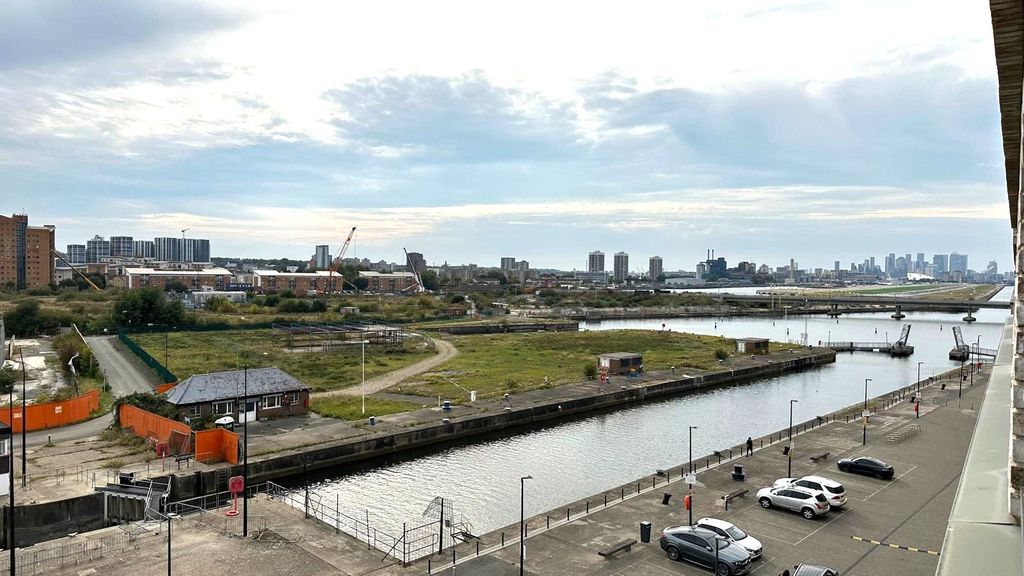 Property photo 3 of 13 Picture No. 07