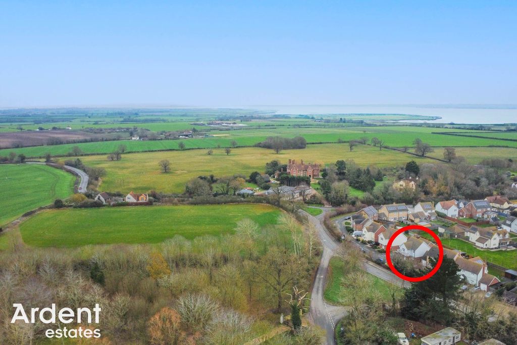 Property photo 2 of 26