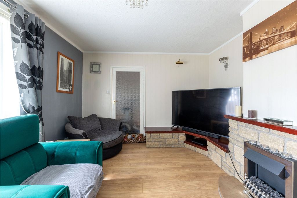 Property photo 3 of 27 Picture No. 03