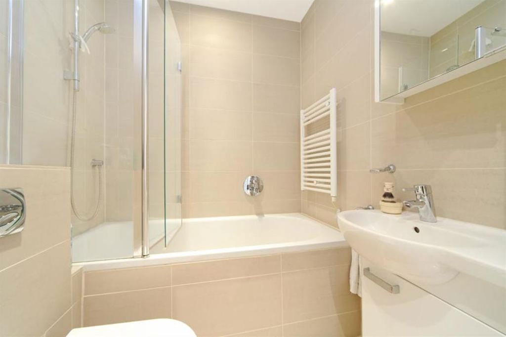 Property photo 3 of 6