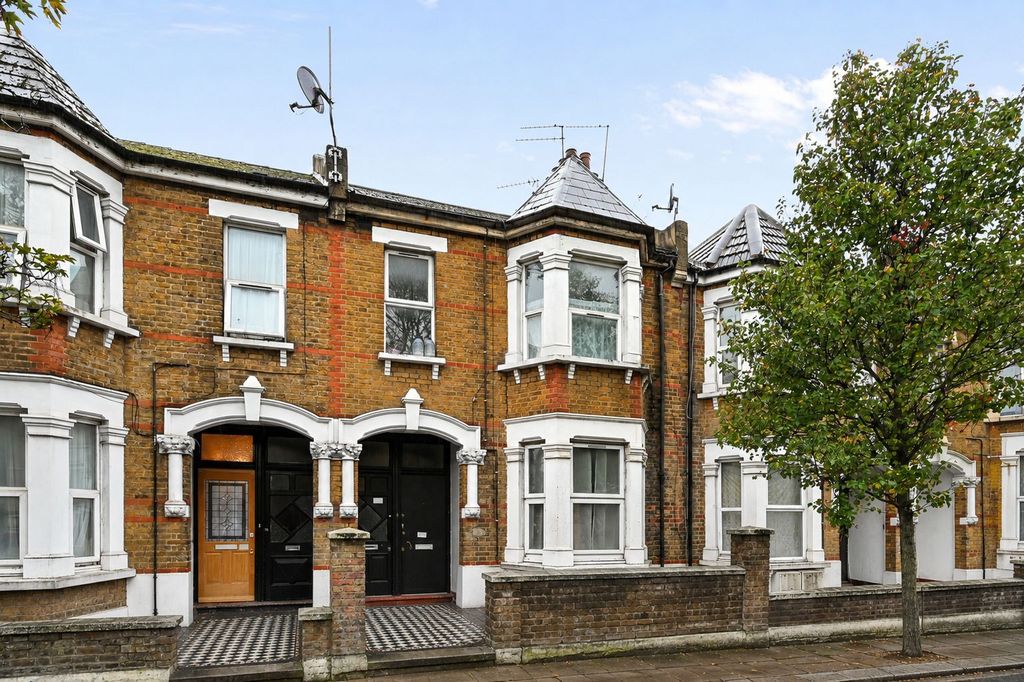 Property photo 1 of 22