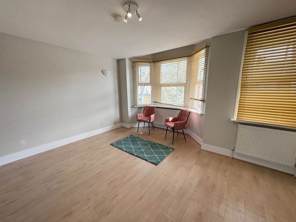 Property photo 2 of 7 Photo-2026-03-25-10-50-47 (3)