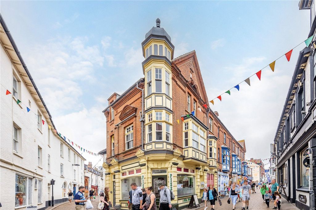 Property photo 2 of 16 External