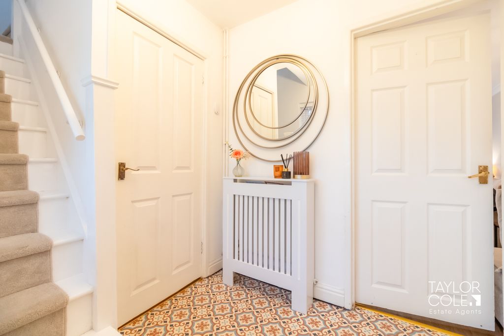 Property photo 2 of 29