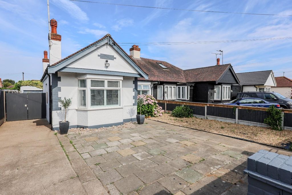 Property photo 1 of 26
