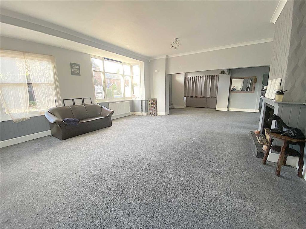 Property photo 3 of 26 Larger Reception Area: