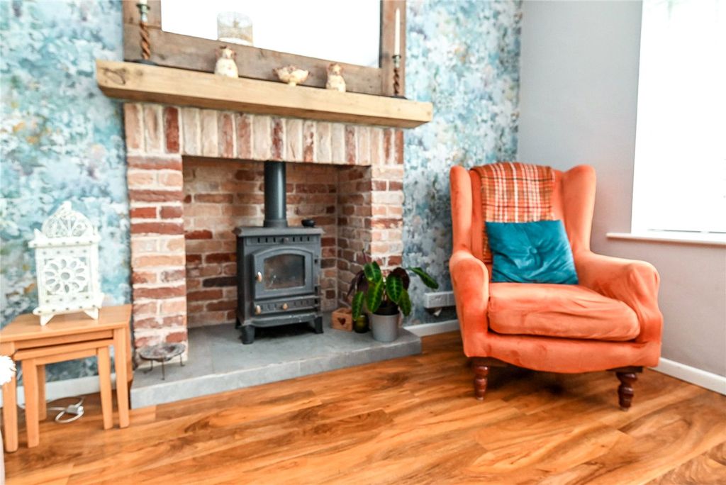 Property photo 3 of 23 Picture No. 06