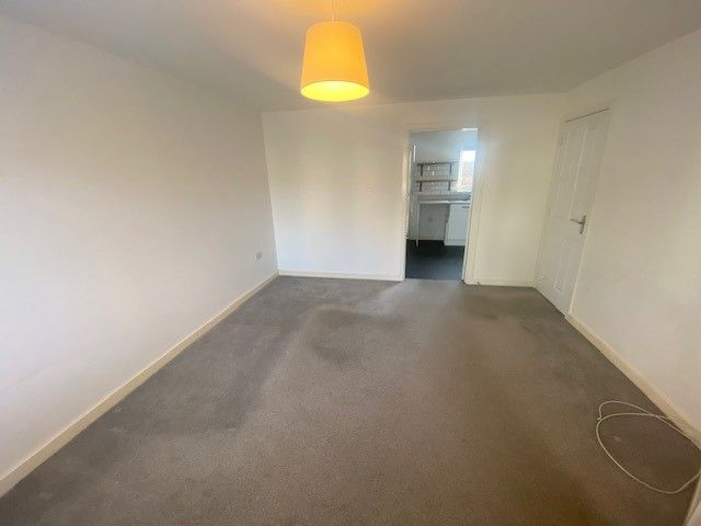 Property photo 3 of 14 Living Room