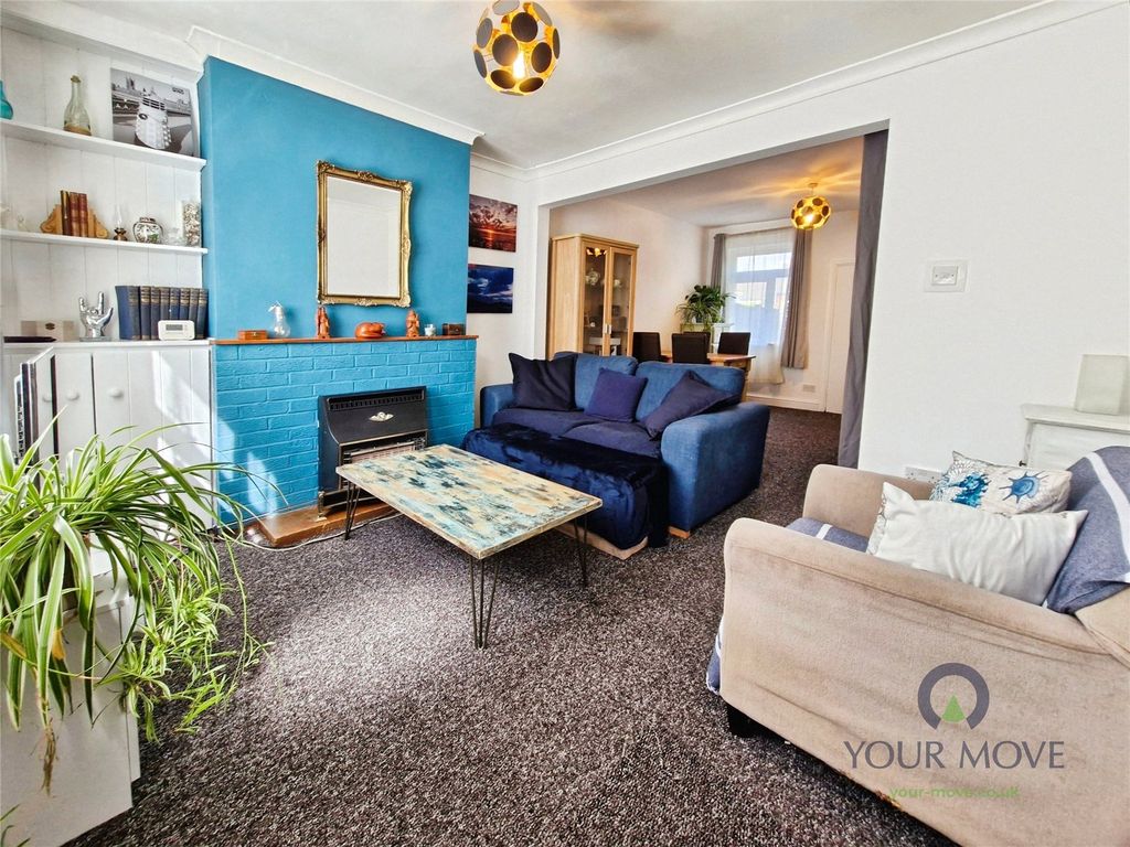 Property photo 2 of 17 Lounge/Diner